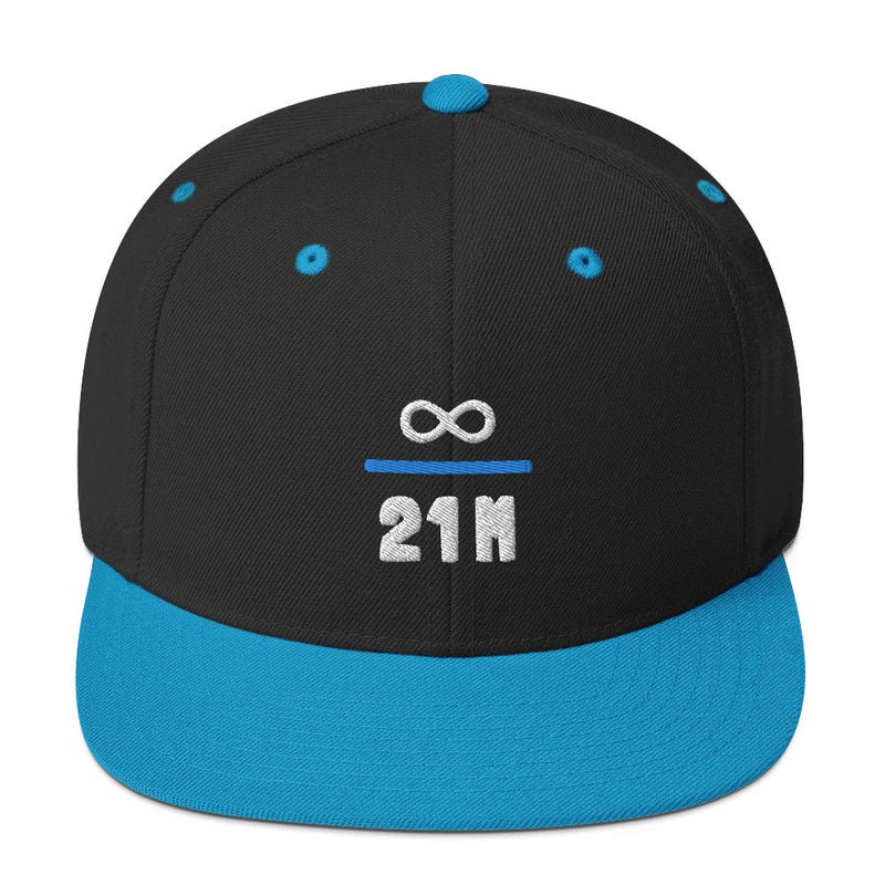 Infinity Divided by 21 Mio Knut Svanholm Structured Snapback Cap with Flat Brim